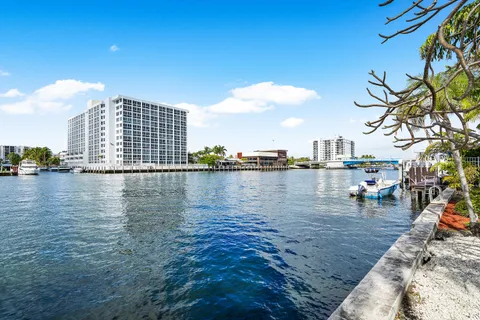 $2,650,000 | 4313 Trade Winds Avenue West, Unit 12, Lauderdale-by-the-Sea, FL 33308