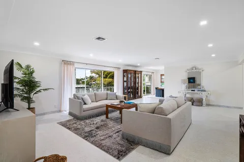 $2,650,000 | 4313 Trade Winds Avenue West, Unit 12, Lauderdale-by-the-Sea, FL 33308