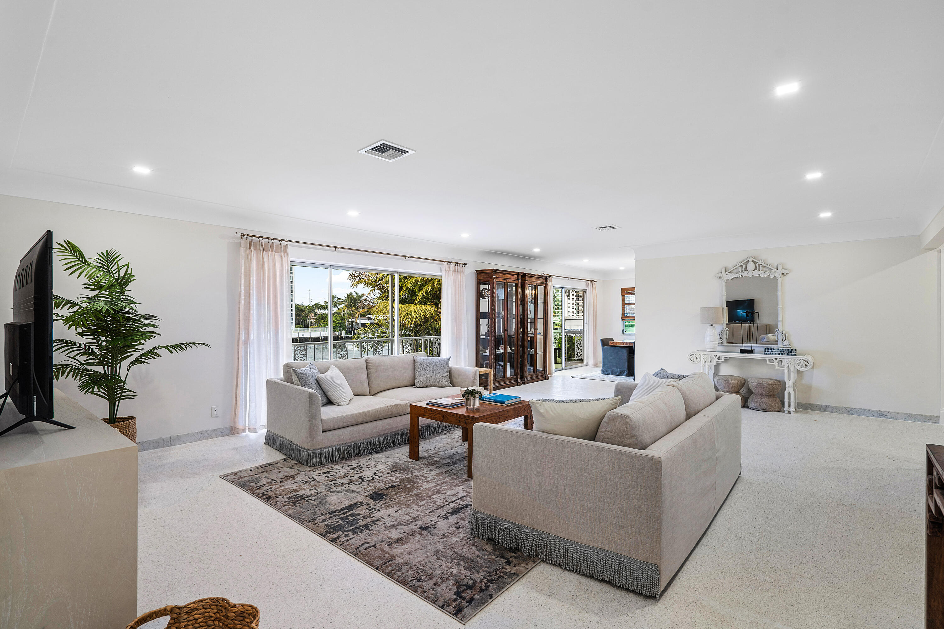 4313 Trade Winds Avenue West, Unit 12 Lauderdale-by-the-Sea, FL 33308 - Photo 21 of 76 004-4313TradeWindsAvenueWest-2-Lauderdal