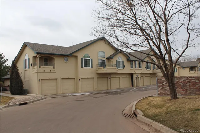 $364,900 | 8603 East Dry Creek Road, Unit 211, Englewood, CO 80112