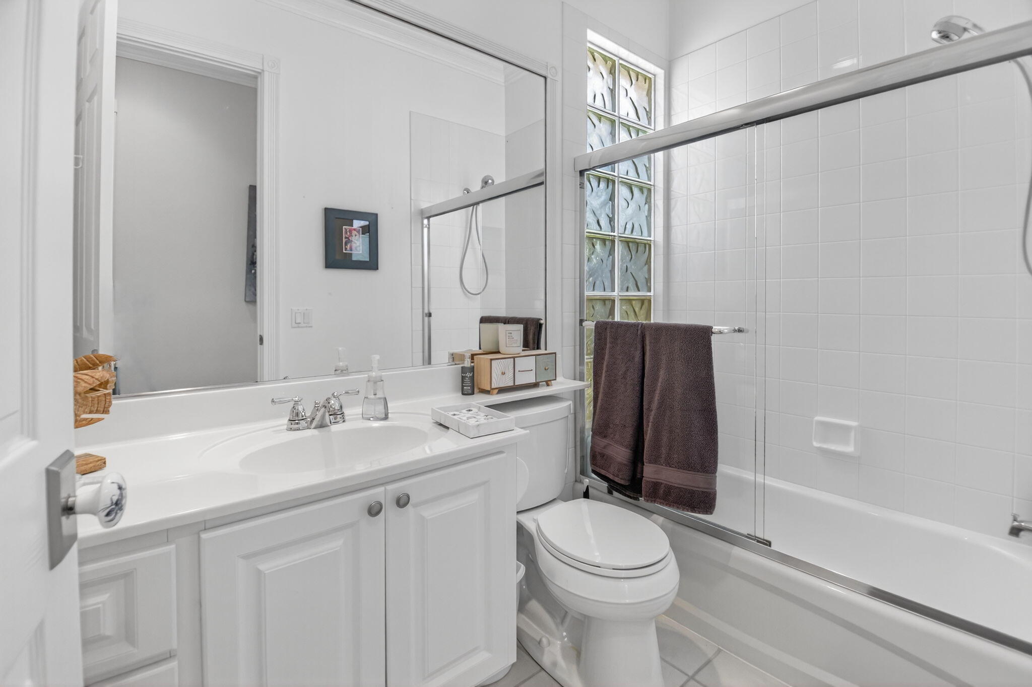 2002 Valencia Drive Delray Beach, FL 33445 - Photo 16 of 33 30-web-or-mls-DSC_6549