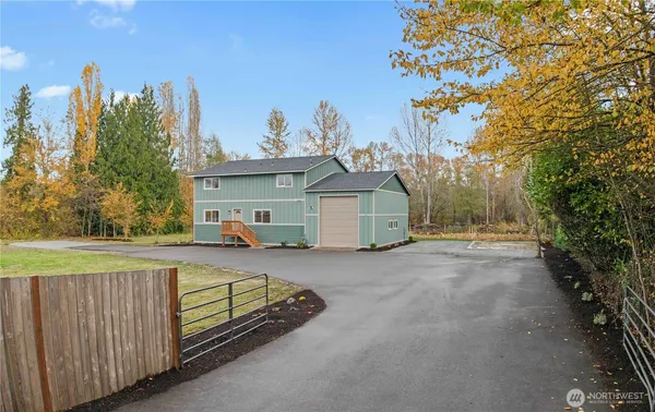 $775,000 | 907 Orting Kapowsin Highway East, Orting, WA 98360