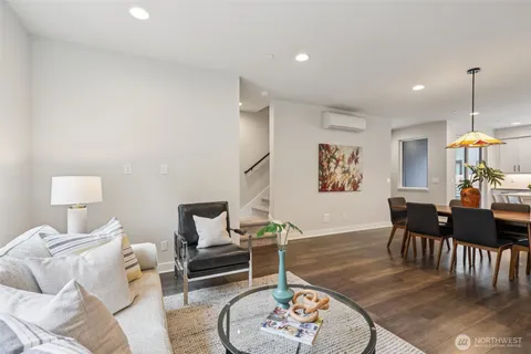 $748,000 | 18757 76th Avenue West, Edmonds, WA 98026