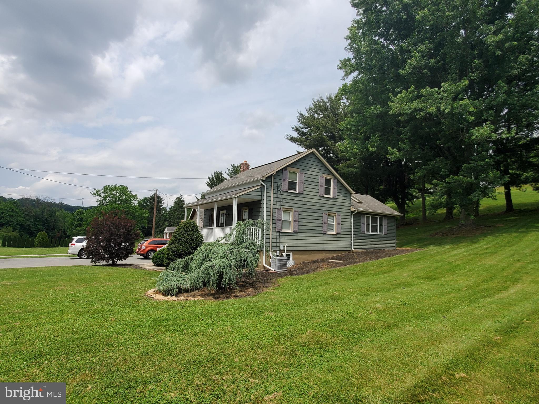 2375 Springwood Road York, PA 17402 - Photo 3 of 41 Gallery Image 3