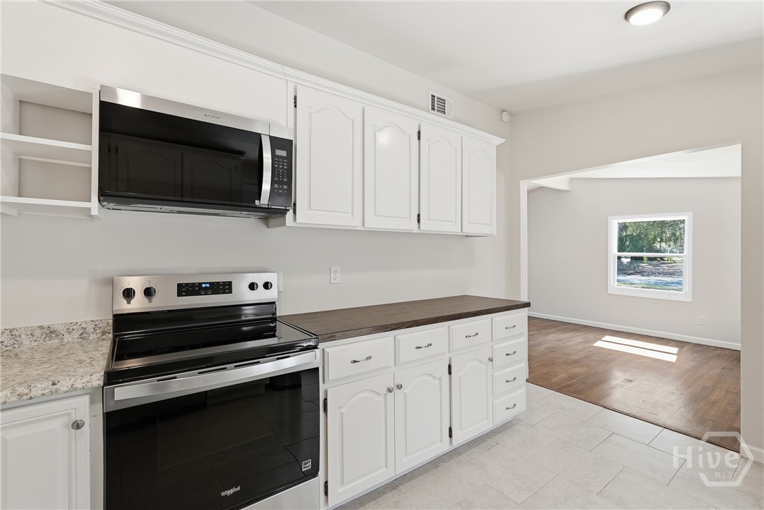 821 Walthour Road Savannah, GA 31410 - Photo 12 of 29