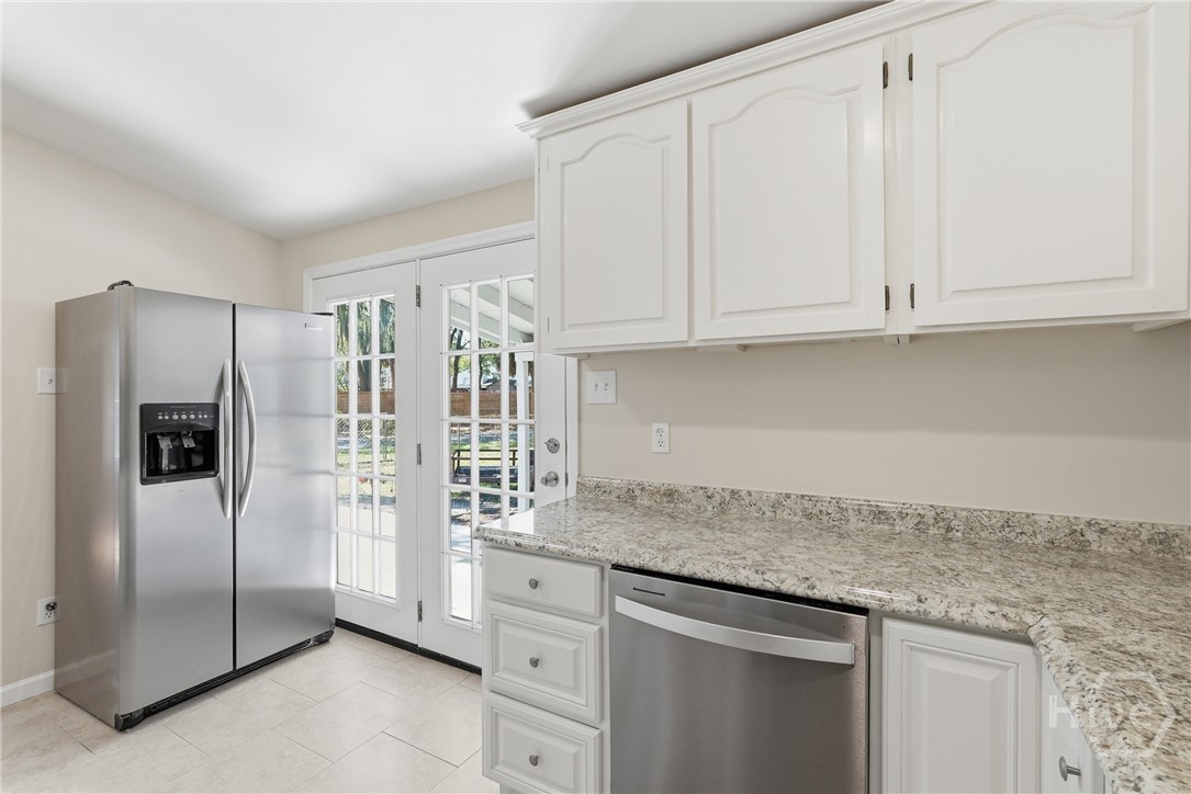 821 Walthour Road Savannah, GA 31410 - Photo 13 of 29