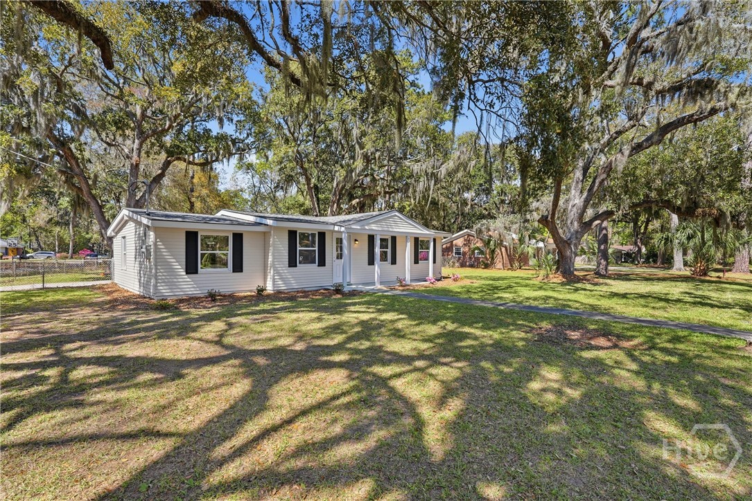 821 Walthour Road Savannah, GA 31410 - Photo 3 of 29