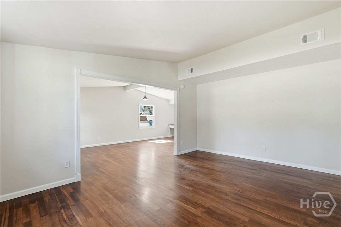 821 Walthour Road Savannah, GA 31410 - Photo 6 of 29