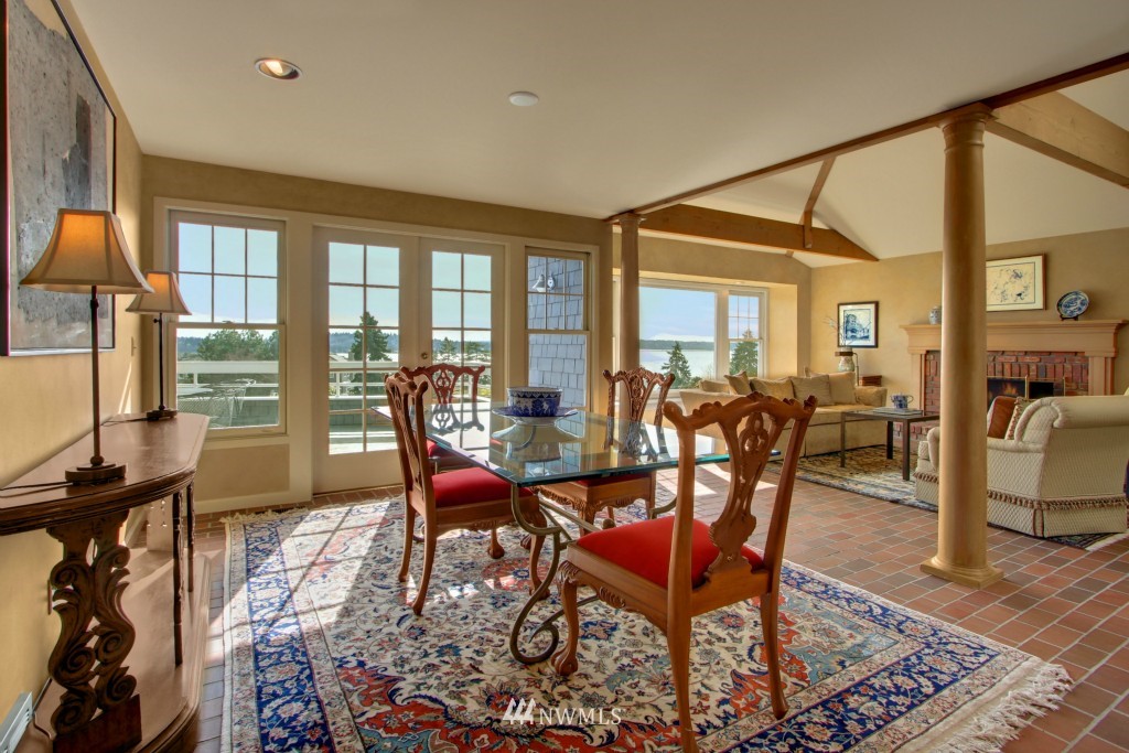 8428 Ridge Road Medina, WA 98039 - Photo 4 of 15