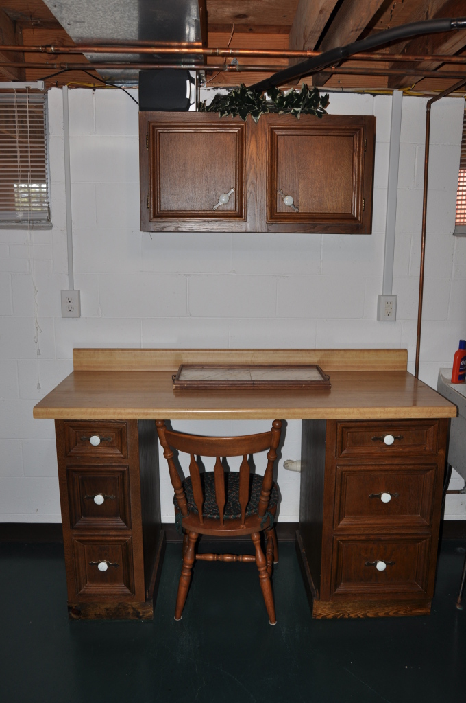 1153 Mead Valley Road Moneta, VA 24121 - Photo 26 of 35 LL Desk @ Laundry