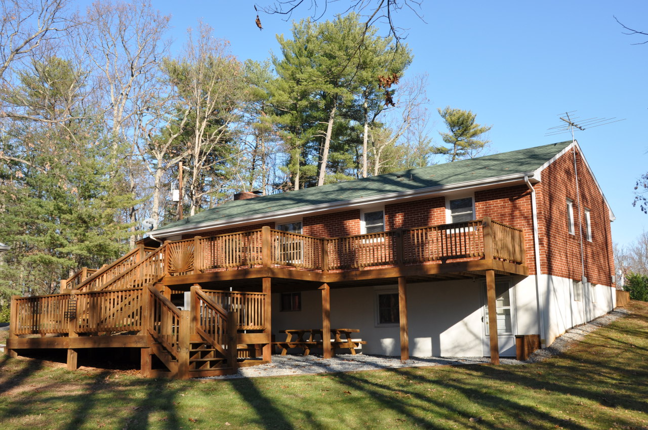 1153 Mead Valley Road Moneta, VA 24121 - Photo 8 of 35 Rear Deck View