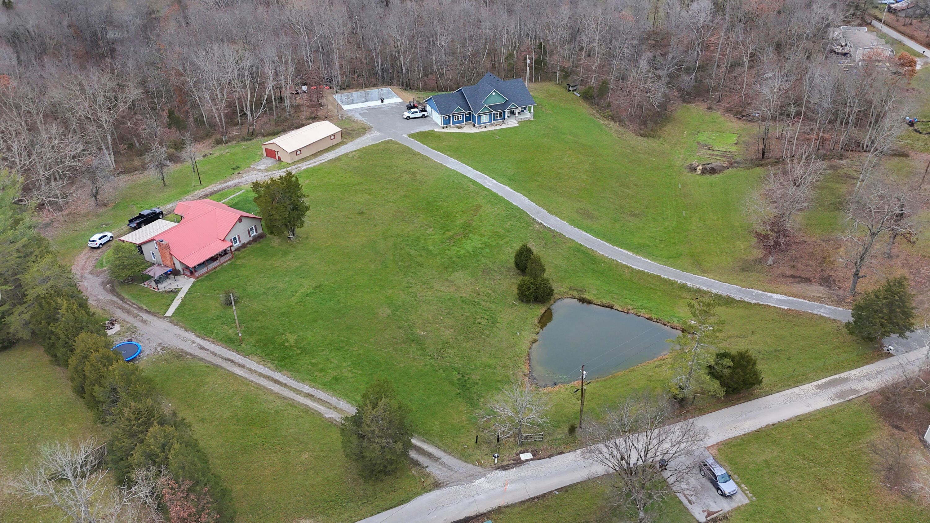 705 Oil Springs Road Winchester, KY 40391 - Photo 3 of 70 DJI_20241213152559_0057_D