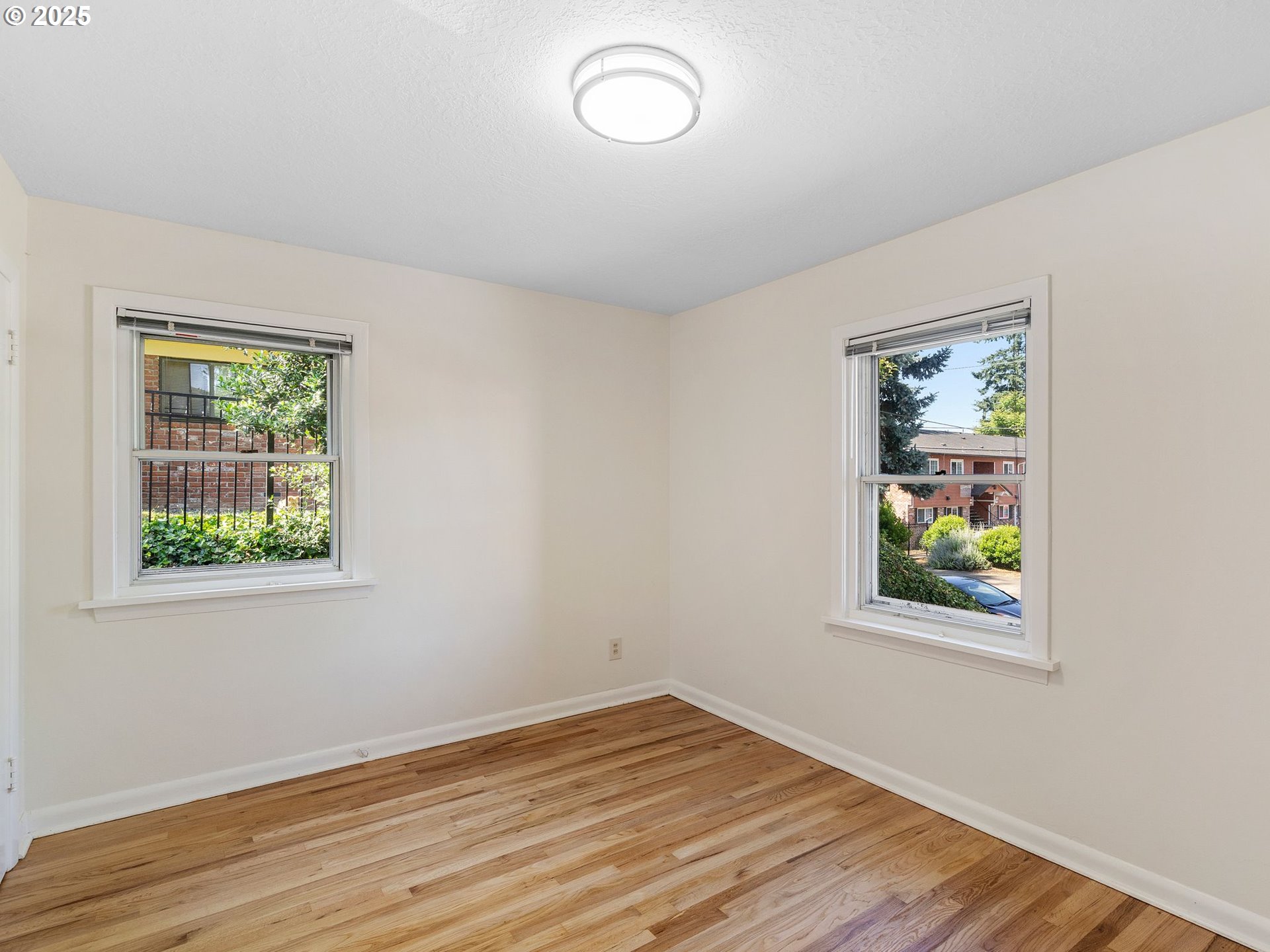 3718 Southeast 40th Avenue Portland, OR 97202 - Photo 17 of 41