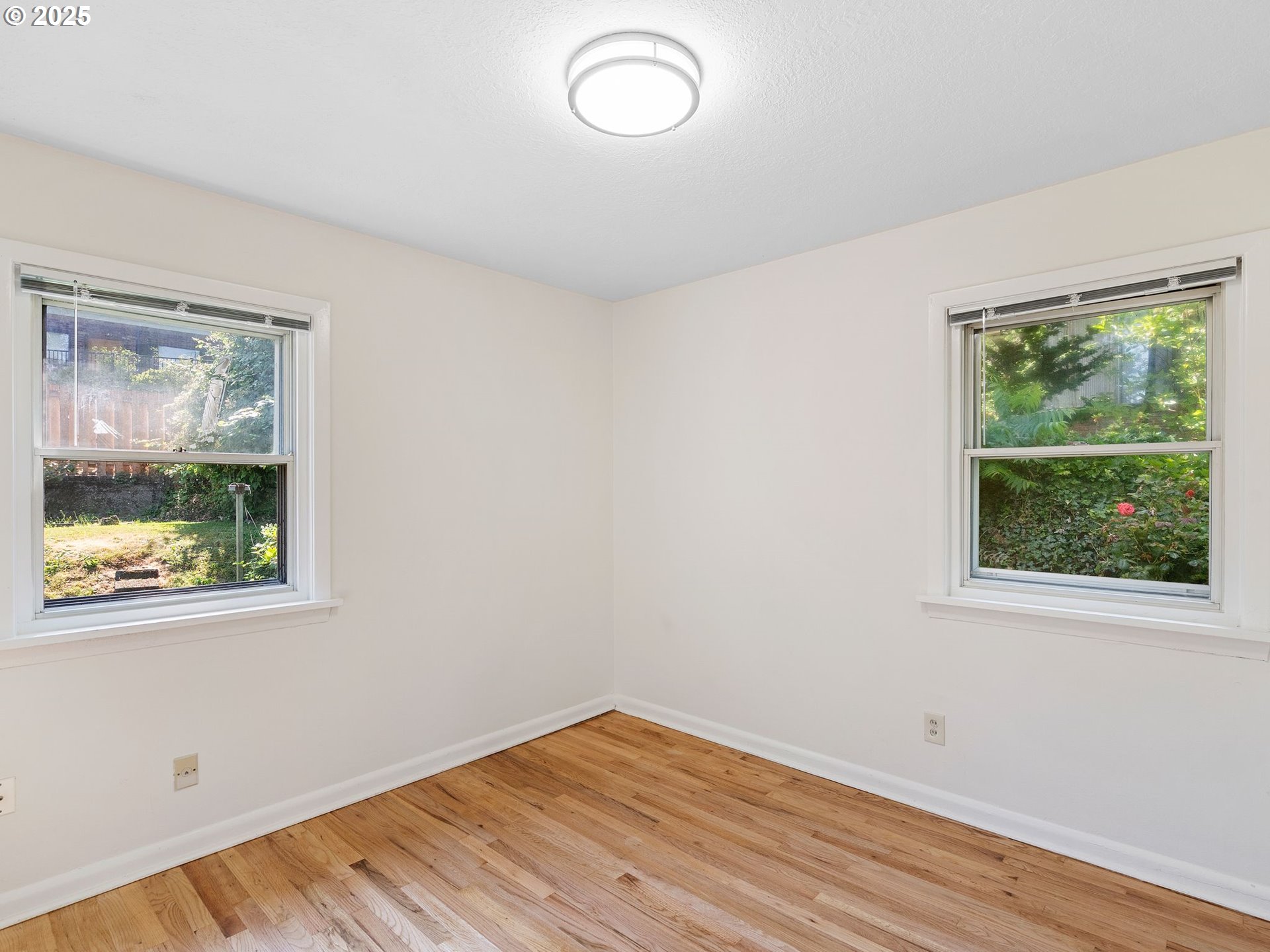 3718 Southeast 40th Avenue Portland, OR 97202 - Photo 20 of 41