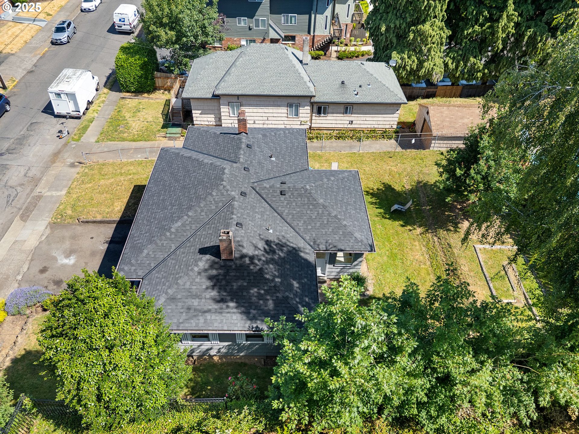 3718 Southeast 40th Avenue Portland, OR 97202 - Photo 33 of 41