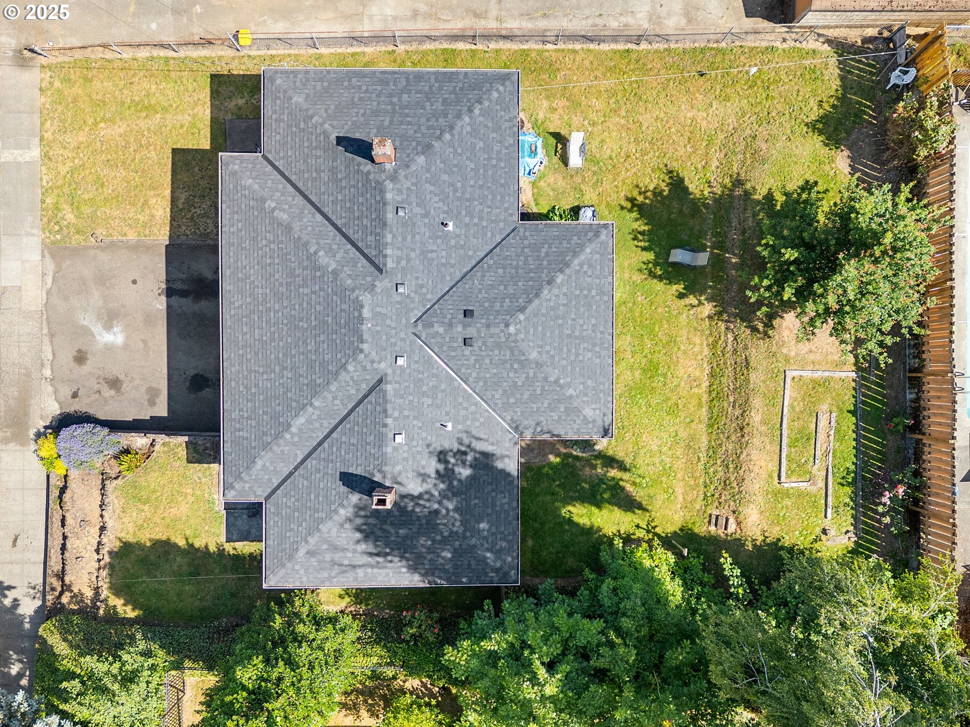 3718 Southeast 40th Avenue Portland, OR 97202 - Photo 34 of 41