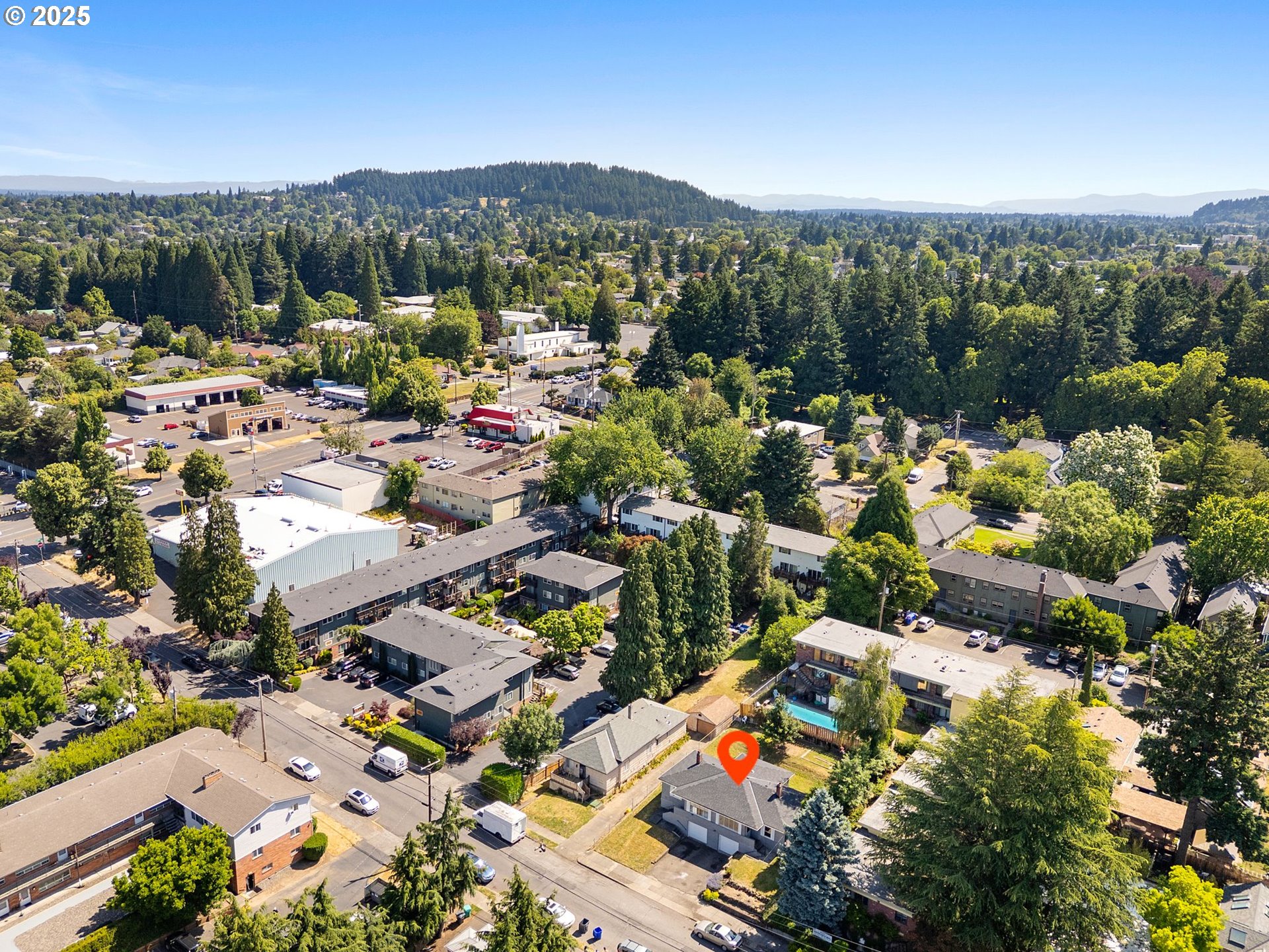 3718 Southeast 40th Avenue Portland, OR 97202 - Photo 37 of 41