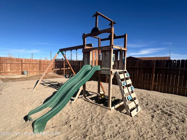 $475,000 | 922 3rd Street, Marbleton, WY 83113