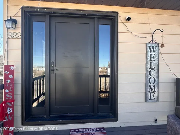 $475,000 | 922 3rd Street, Marbleton, WY 83113