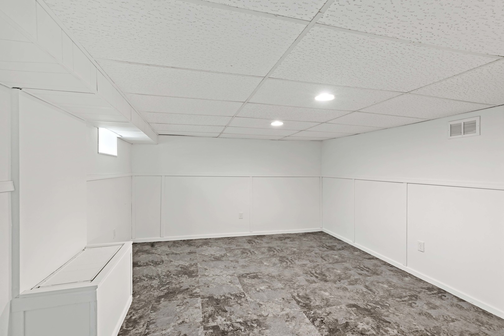 1404 Wentworth Avenue, Unit 1 Calumet City, IL 60409 - Photo 11 of 14 a view of empty room