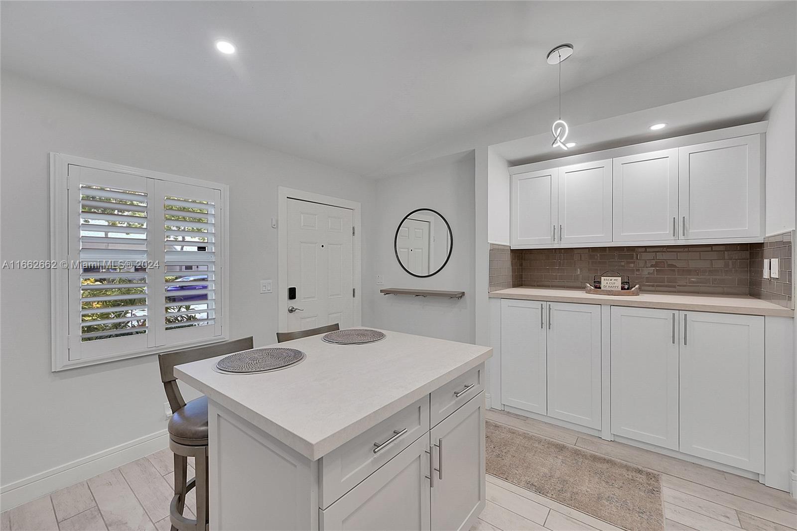 8913 Windtree Street Boca Raton, FL 33496 - Photo 6 of 30 Island