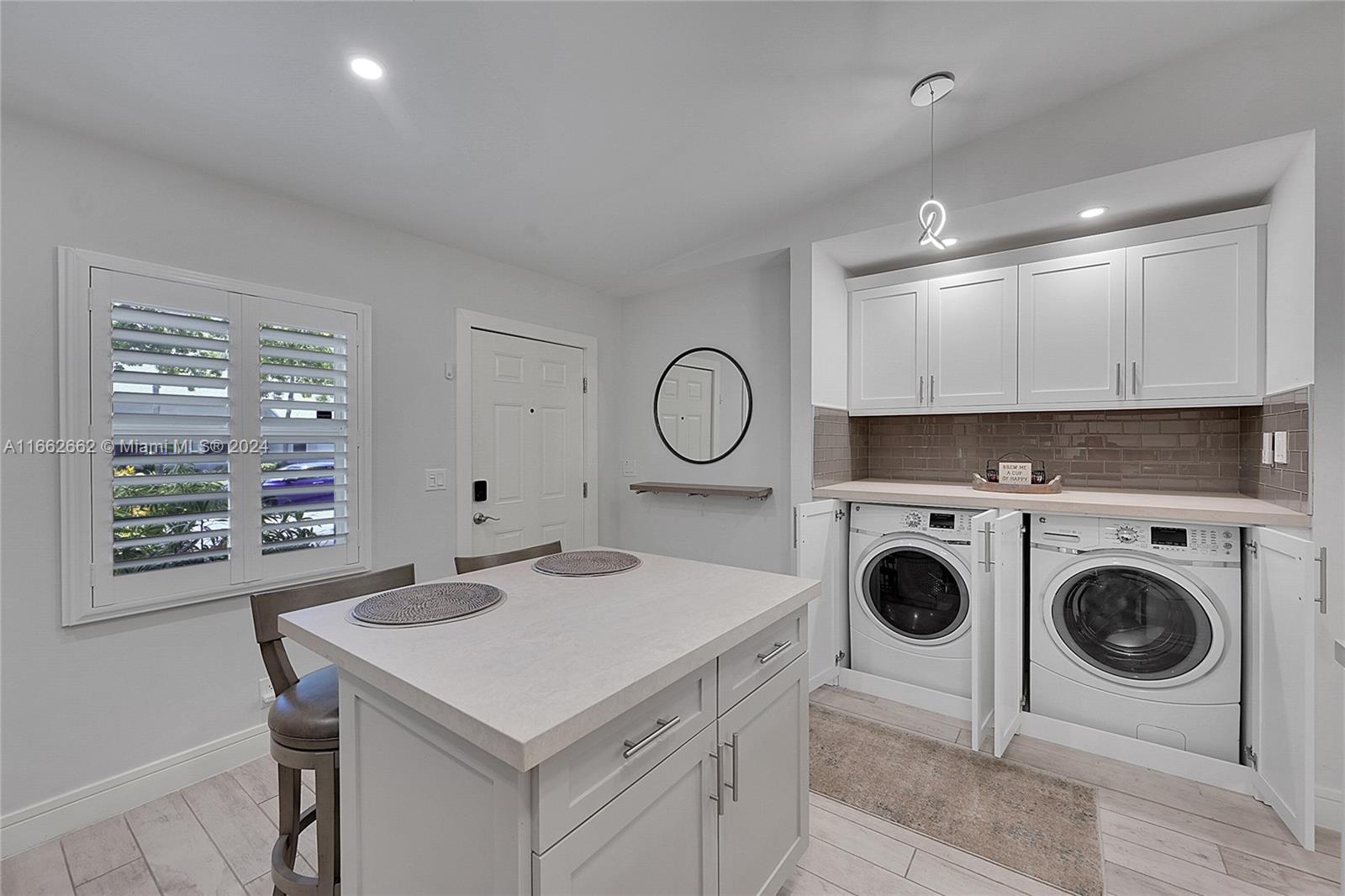 8913 Windtree Street Boca Raton, FL 33496 - Photo 7 of 30 Washer and dryer