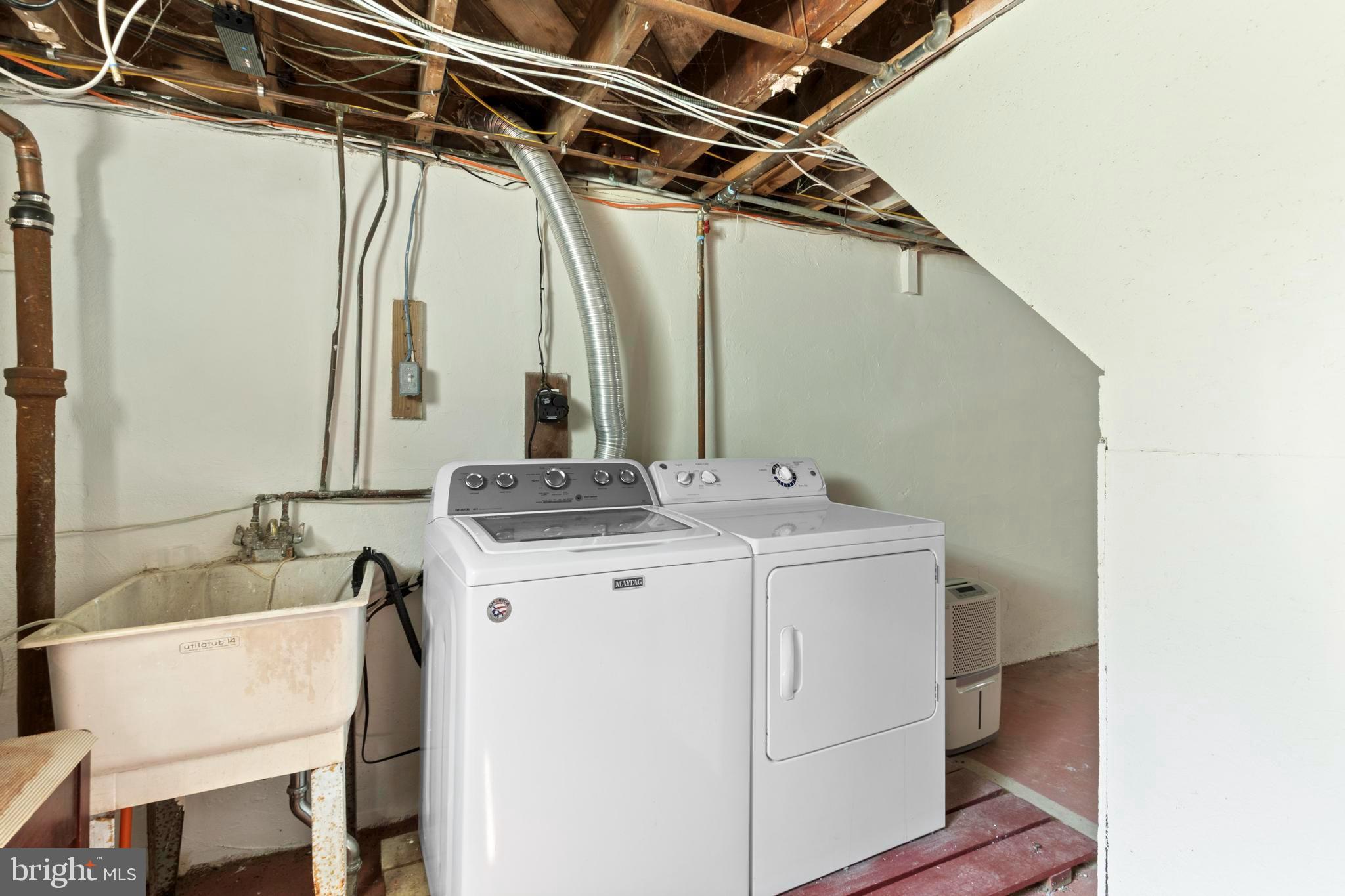 1001 Primos Avenue Secane, PA 19018 - Photo 22 of 27 a utility room with dryer and washer