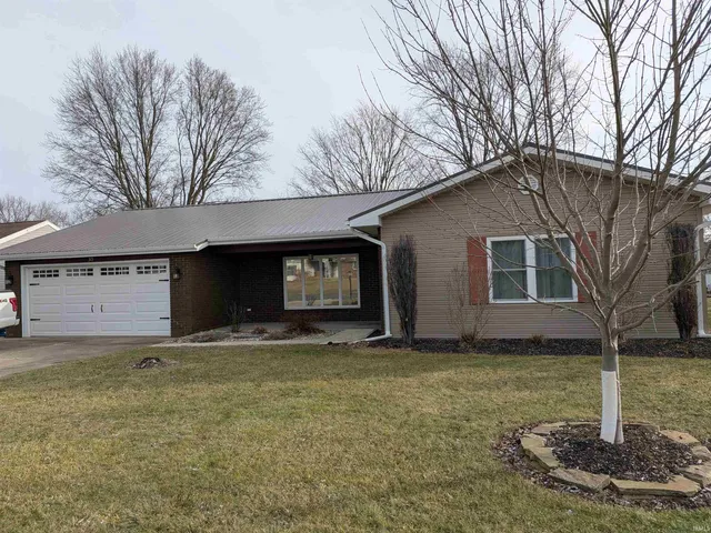 $195,000 | 315 Richfield Lane, Geneva, IN 46740
