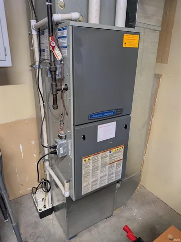 $195,000 | 315 Richfield Lane, Geneva, IN 46740