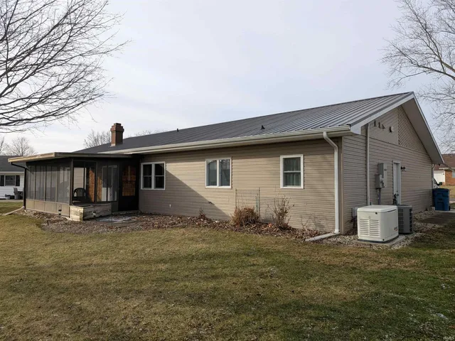 $195,000 | 315 Richfield Lane, Geneva, IN 46740