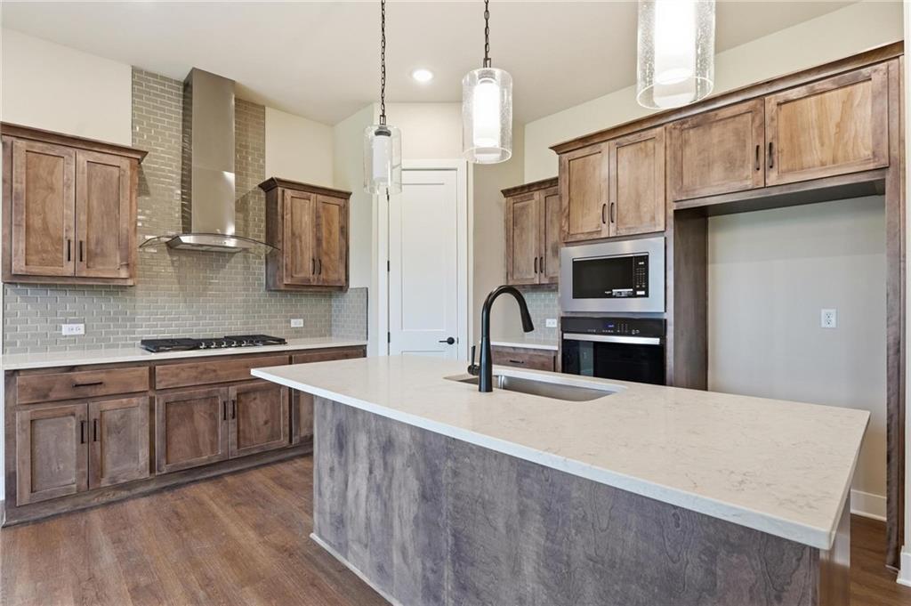 20689 South Skyview Lane Spring Hill, KS 66083 - Photo 13 of 36