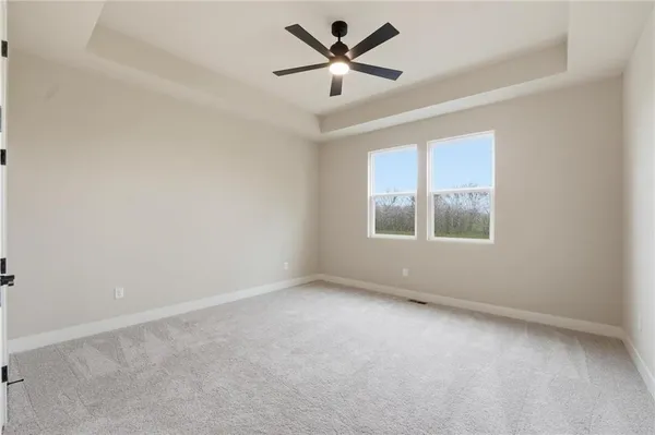 $429,990 | 20689 South Skyview Lane, Spring Hill, KS 66083