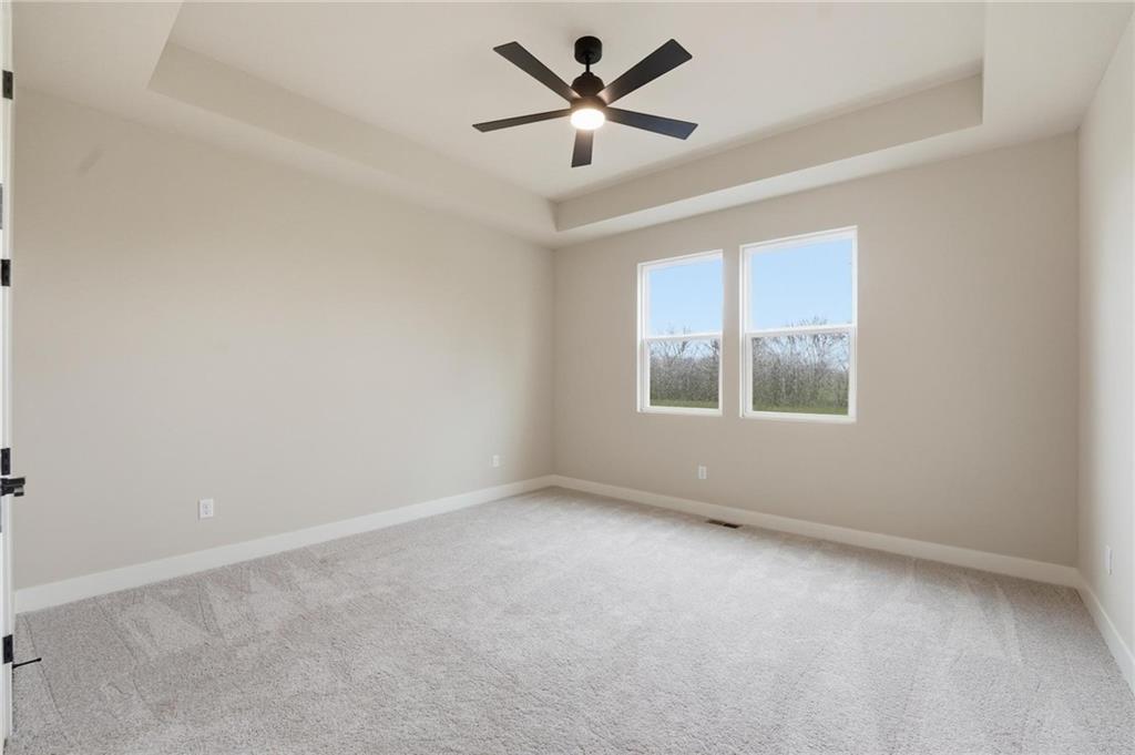20689 South Skyview Lane Spring Hill, KS 66083 - Photo 16 of 36