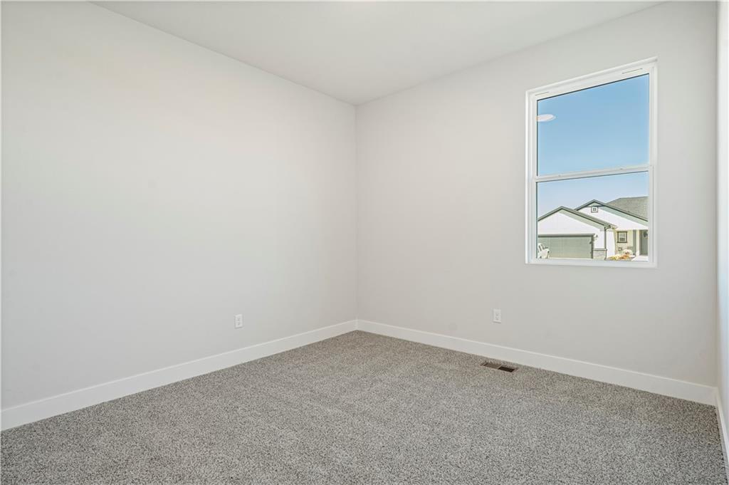 20689 South Skyview Lane Spring Hill, KS 66083 - Photo 23 of 32