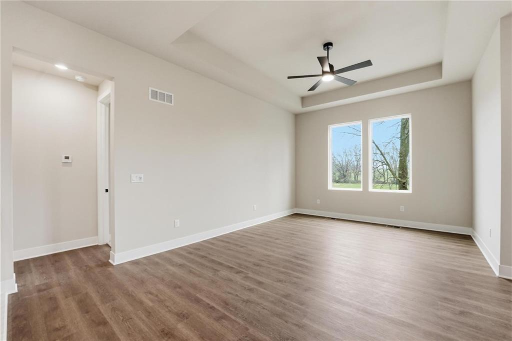 20689 South Skyview Lane Spring Hill, KS 66083 - Photo 6 of 36