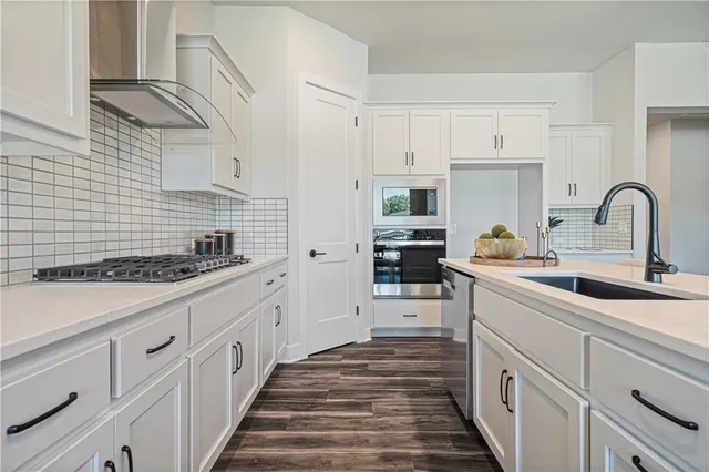 $462,310 | 20689 South Skyview Lane, Spring Hill, KS 66083