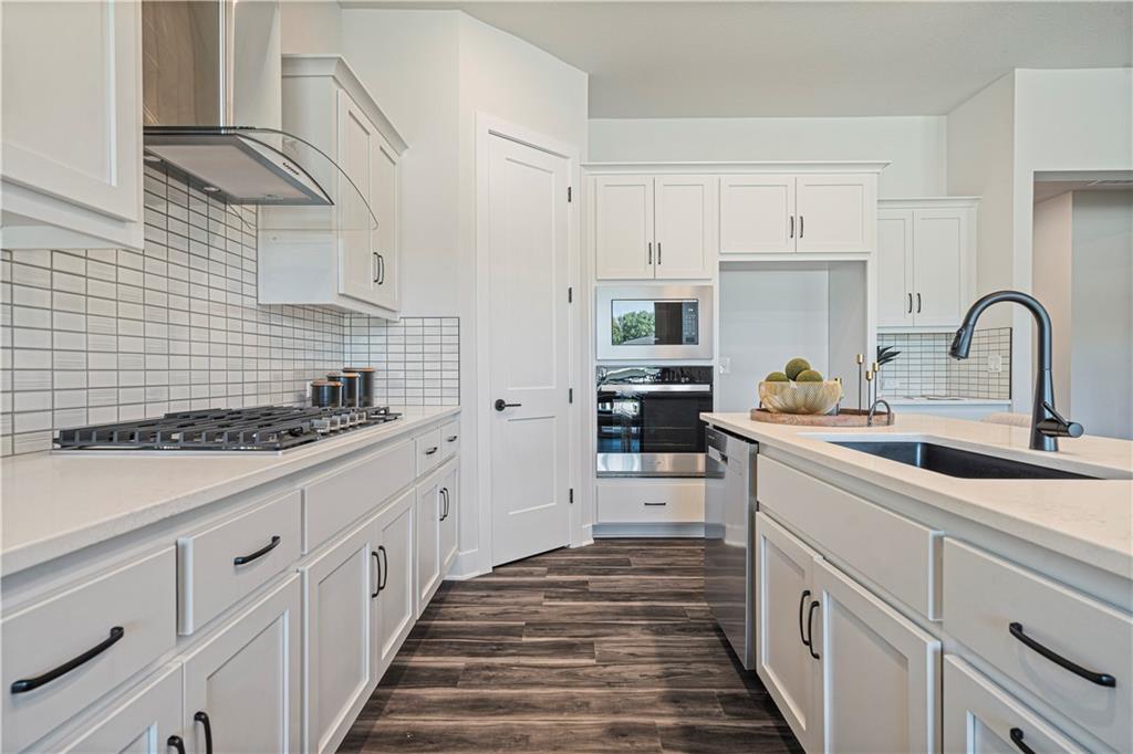 20689 South Skyview Lane Spring Hill, KS 66083 - Photo 8 of 32