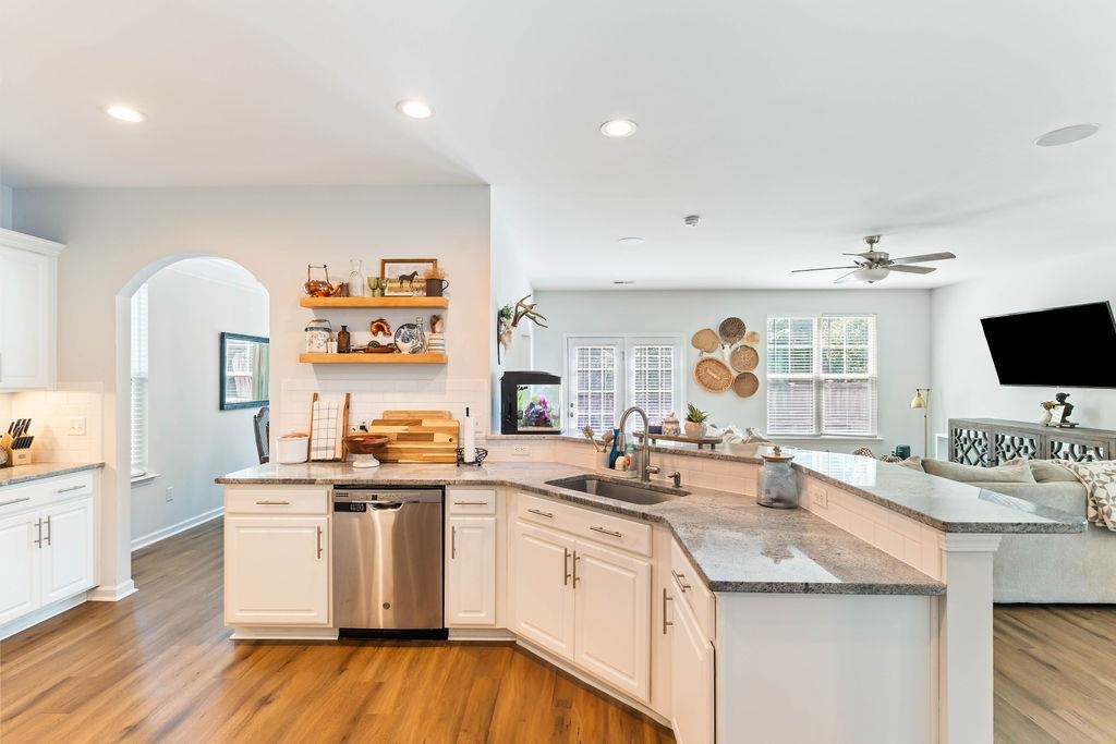 222 Eventine Way Boiling Springs, SC 29316 - Photo 7 of 39 Gallery Image 7