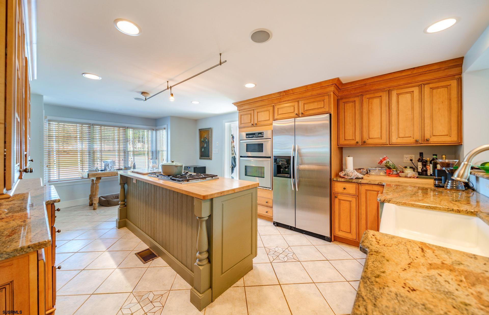 205 North Shore Road Marmora, NJ 08223 - Photo 9 of 38
