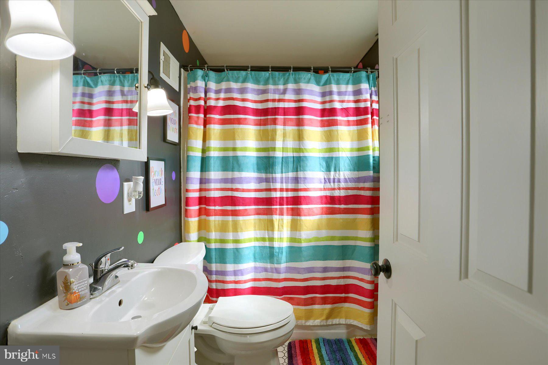 211 Forge Road Boiling Springs, PA 17007 - Photo 28 of 35 Gallery Image 28