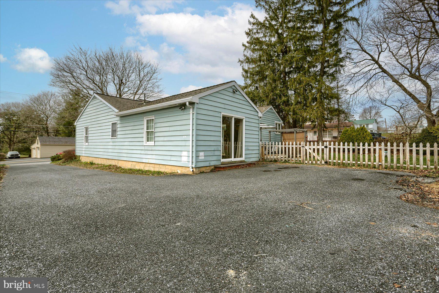 211 Forge Road Boiling Springs, PA 17007 - Photo 35 of 35 Gallery Image 35