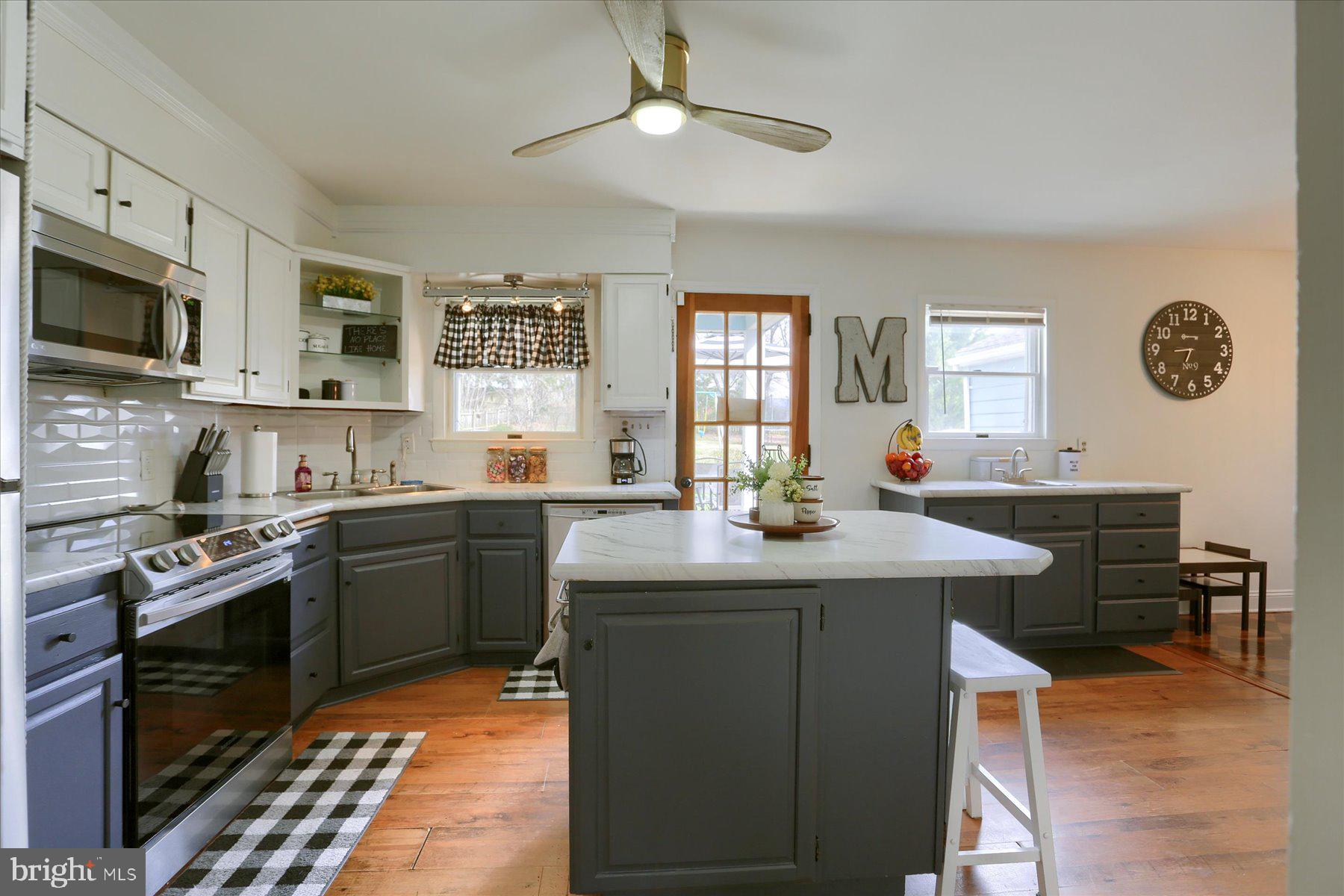 211 Forge Road Boiling Springs, PA 17007 - Photo 7 of 35 Gallery Image 7