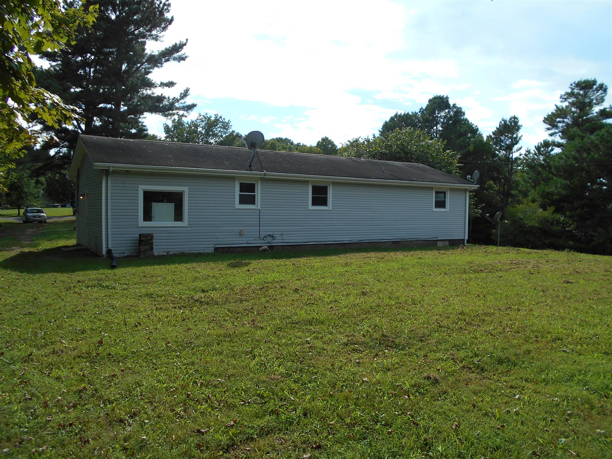 1150 Raney Hill Road Dickson, TN 37055 - Photo 4 of 9 Rear of home