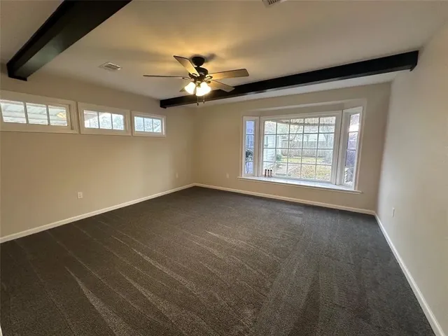 $1,600 | 607 Fahrenthold Street, El Campo, TX 77437