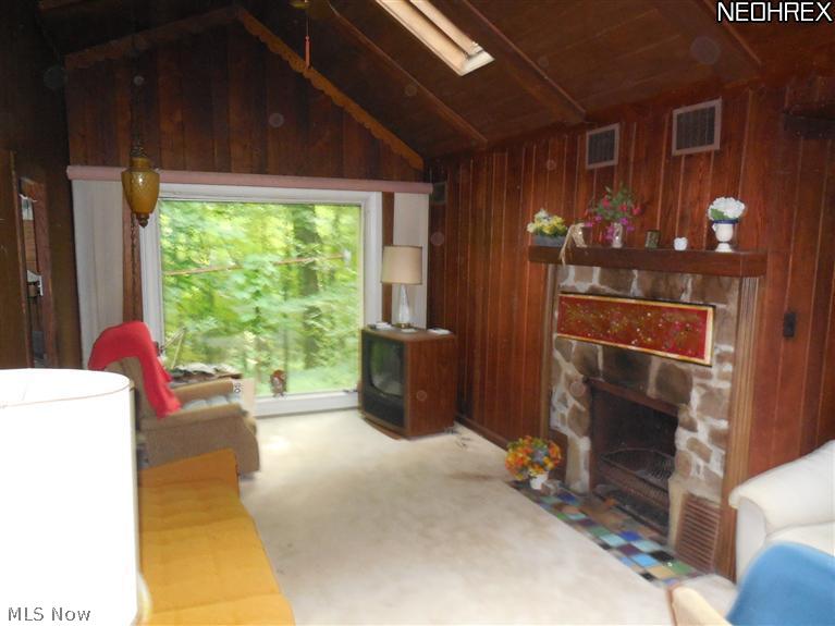 6397 State Road Wadsworth, OH 44281 - Photo 2 of 9