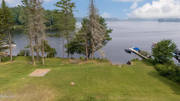 $549,000 | 113 Brown Point Road, Lake Pleasant, NY 12108