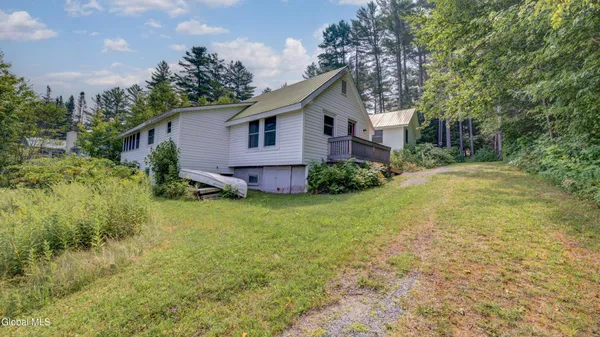 $549,000 | 113 Brown Point Road, Lake Pleasant, NY 12108