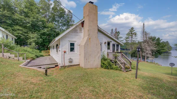 $549,000 | 113 Brown Point Road, Lake Pleasant, NY 12108