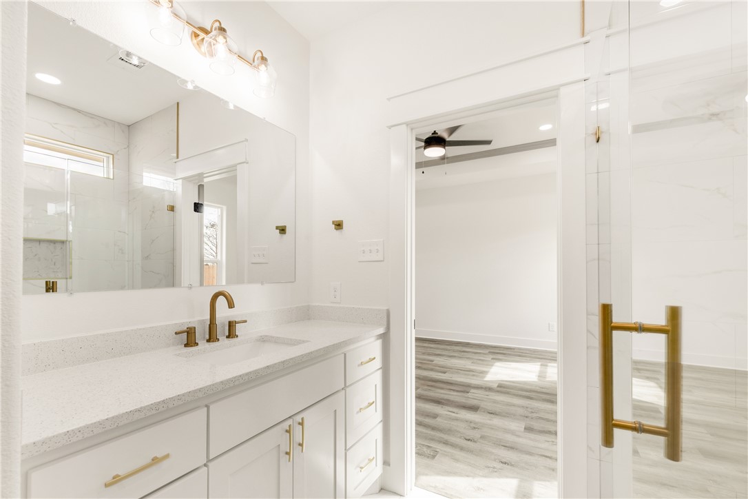 207 Lock Lane Bryan, TX 77803 - Photo 13 of 17