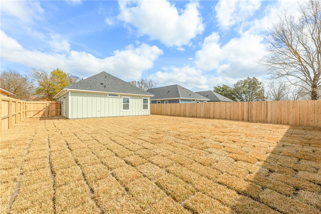 207 Lock Lane Bryan, TX 77803 - Photo 15 of 17